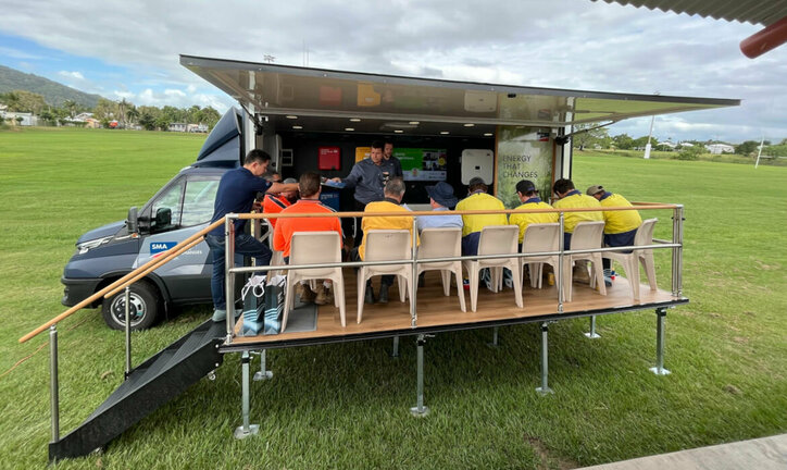 Sunny mobile Solar Academy