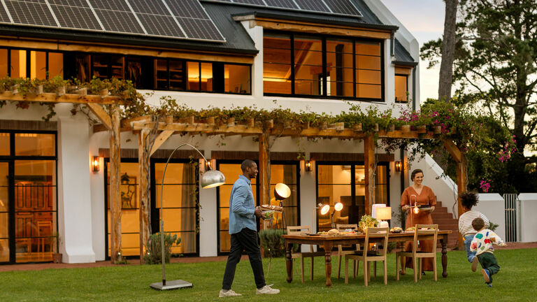 Store solar power - SMA Solar