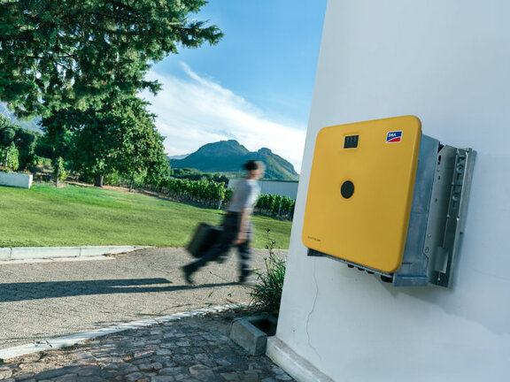 The next generation of battery inverters – Sunny Island X