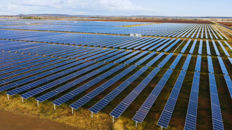 Australia’s Largest 1.35 GW Hybrid Solar and Storage Project Gains Grid Connection with SMA’s Grid-Forming Technology